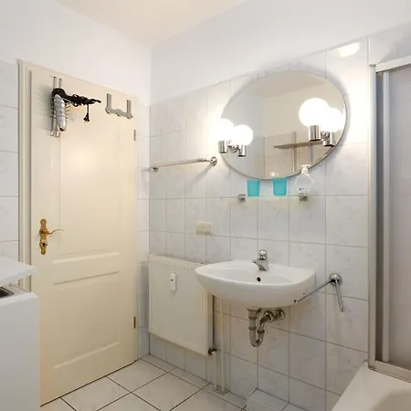 Am Ehrenmal 2 Seerose