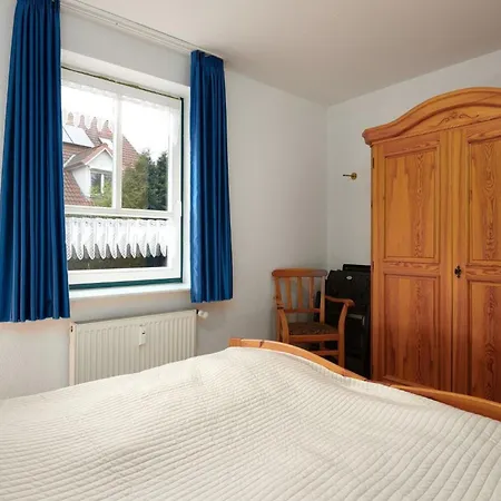 Apartment Am Ehrenmal 2 Seerose Laboe